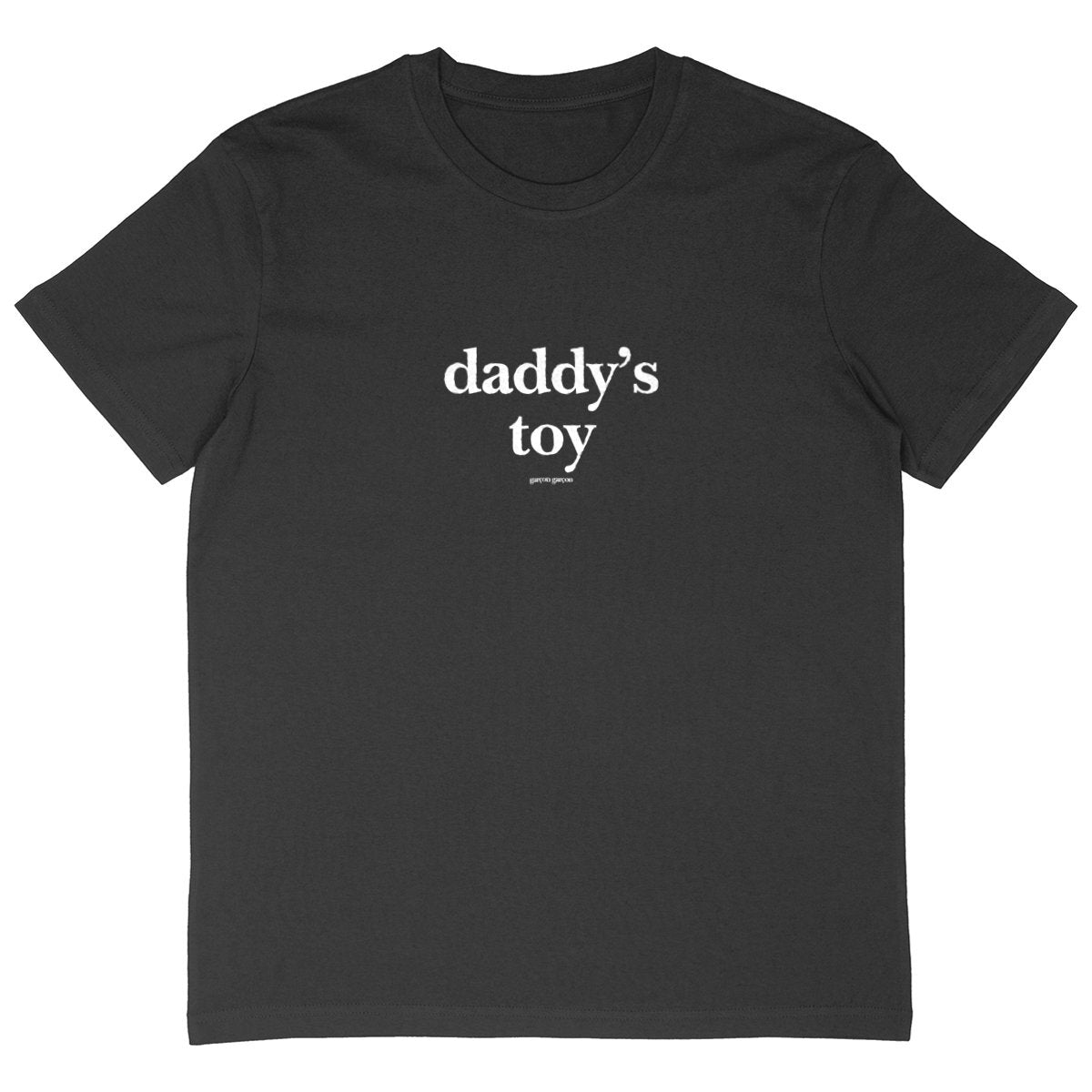 daddy's toy tee oversized. garçon garçon tee oversize BLACK. Dive into the essence of Parisian cool with this oversized tee. The subtle 'garçon garçon' signature whispers a chic narrative, offering a slice of the city's famed elegance. Perfect for those who speak style with simplicity.