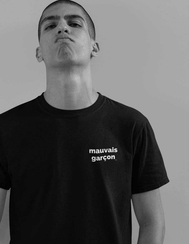 MAUVAIS GARÇON tee-shirt regular -garçon garçon- noir - blanc - imprimé - coton bio - made in france - unisexe -tshirt - monsieur tshirt - le t-shirt propre GAY QUEER LGBTQIA 